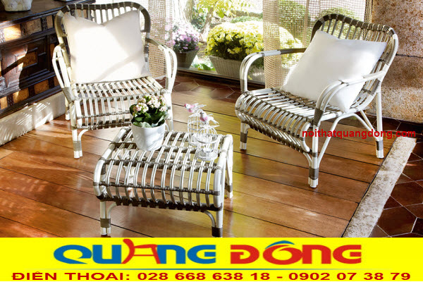 Bàn ghế giả mây dành cho ban công xinh xắn