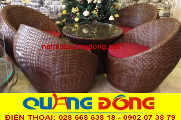 Bàn ghế mây nhựa kết cấu vững chắc