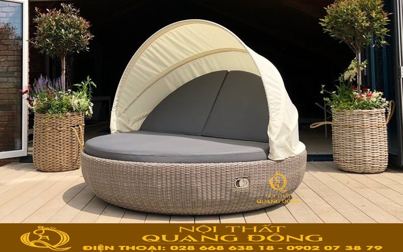 Giường tắm nắng QD-547 thiết kế có mái che bằng vải Polyester