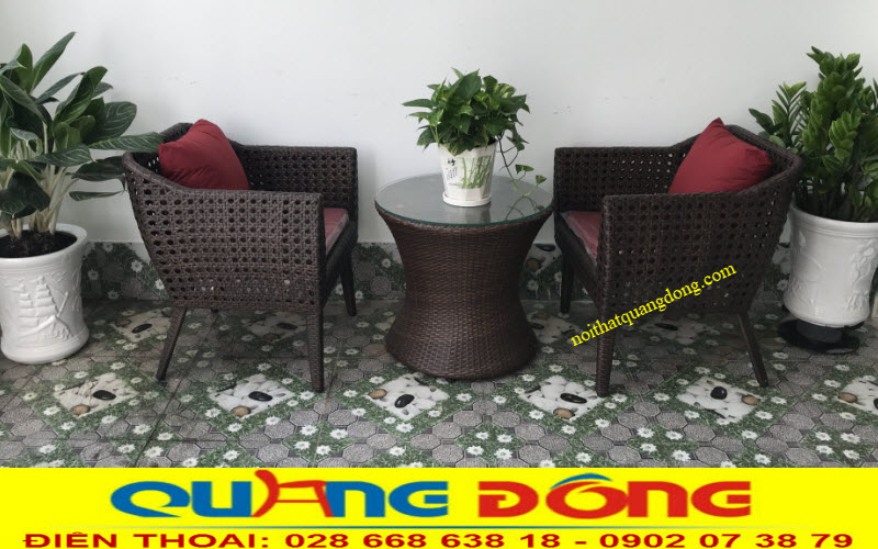 Bàn ghế giả mây QD-268 sử dụng combo 2 ghế và 1 bàn