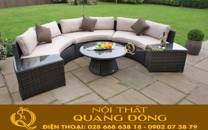 Sofa giả mây QD-605 tạo nên đặc trưng cho không gian, sản phẩm được đan mây nhựa cao cấp, không gỉ sét, ấm mốc.