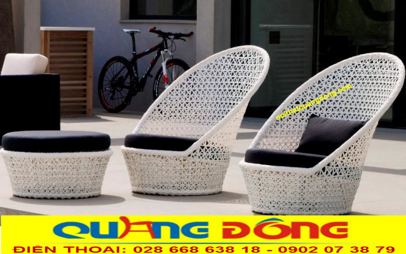 Bàn ghế ngoài trời đan thủ công mỹ nghệ bằng mây nhựa