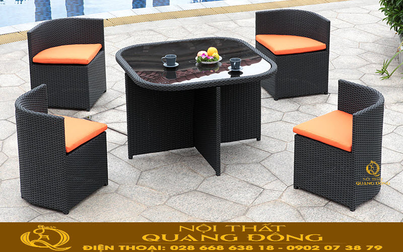 Sơn tĩnh điện quan trọng với khung bàn ghế giả mây