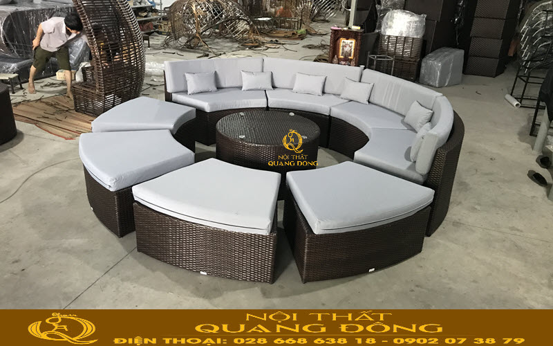 Sofa giả mây dáng tròn tạo điểm nhấn không gian