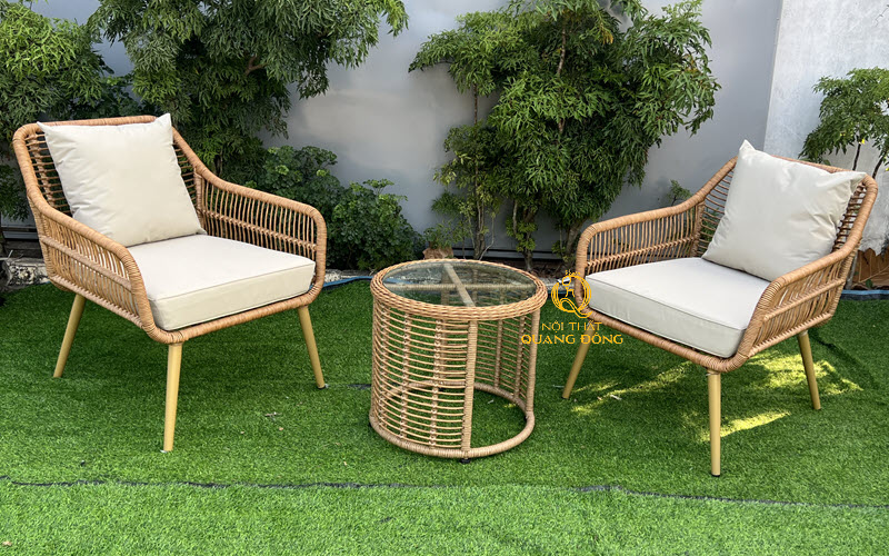 Top 5 mẫu bàn ghế ngoài trời cho không gian ban công sang trọng, đẳng cấp