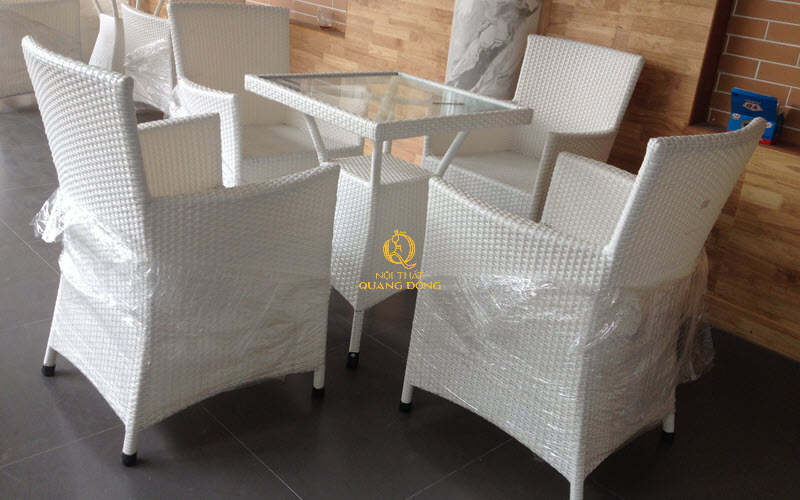 Bàn ghế giả mây QD-064 gam màu trắng tinh khôi