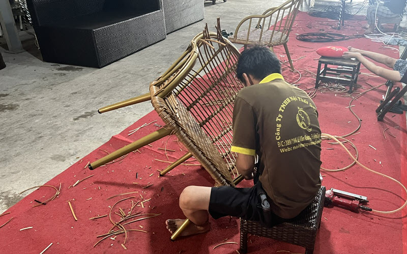 Sản xuất đan ghế giả mây QD-2046