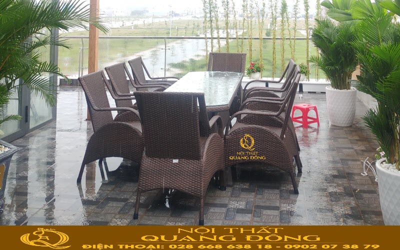 Bàn ghế mây nhựa QD-2076 gồm 8 ghế 1 bàn dài, phù hợp làm bàn ăn cho sân vườn