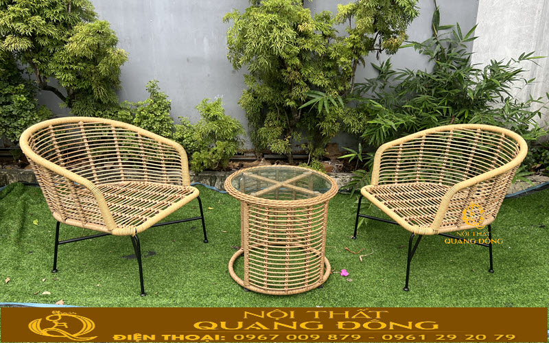 Bàn ghế giả mây QD-2120 làm từ khung thép sơn tĩnh điện chắc chắn