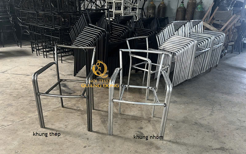 Khung sườn thép và nhôm trước khi sơn tĩnh điện ở mẫu ghế giả mây QD-326