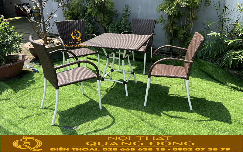 Bàn ghế giả mây QD-2112 thiết kế tay vịn chắc chắn, hiện đại