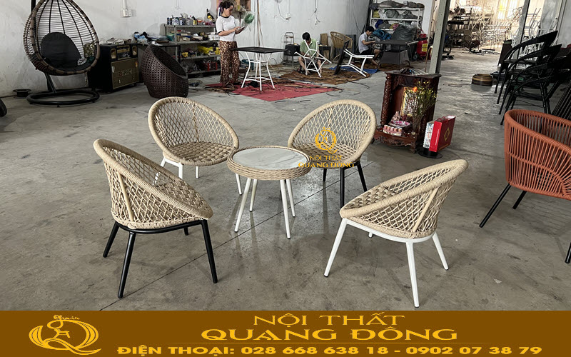 Bàn ghế giả mây QD-2109 thiết kế dáng ghế bo tròn mềm mại