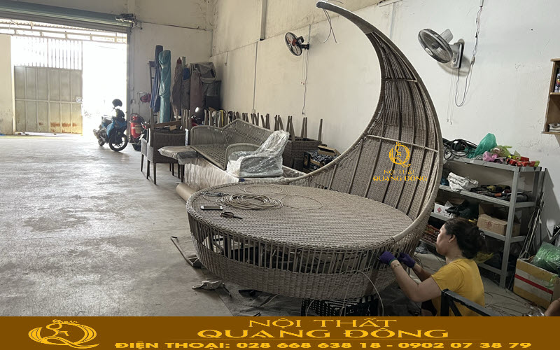 Giường tắm nắng mây nhựa được làm từ sợi nhựa PE có chất kháng tia UV