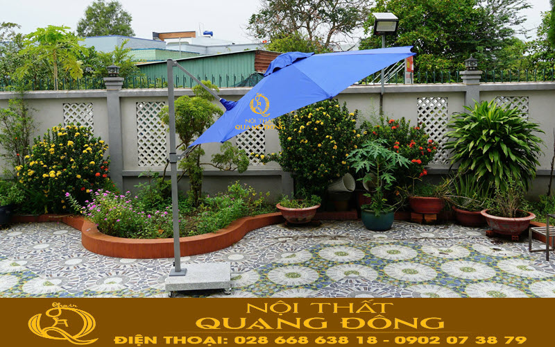 Dù nghiêng lệch tâm tròn có tán dù rộng, kết cấu chắc chắn