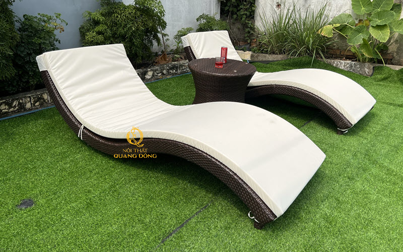 Ghế hồ bơi mây nhựa được sản xuất tại Nội Thất Quang Đông