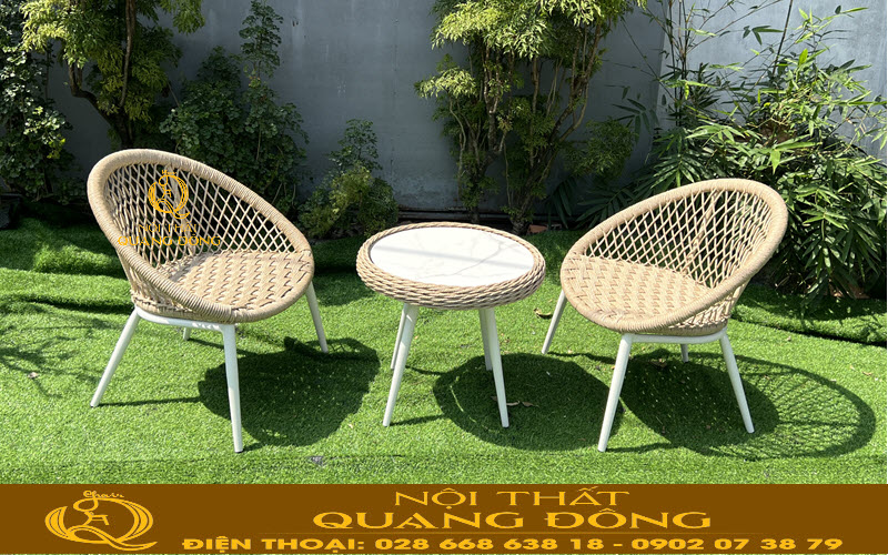 Bàn ghế mây nhựa QD-2111 thiết kế sang trọng, phù hợp cho không gian ban công