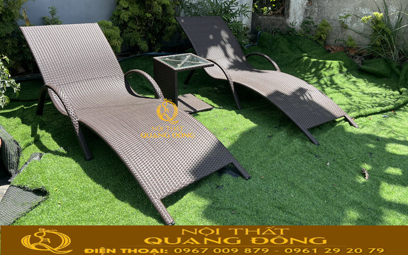 Ghế tắm nắng mây nhựa thiết kế tay vị hiện đại, tiện lợi sử dụng