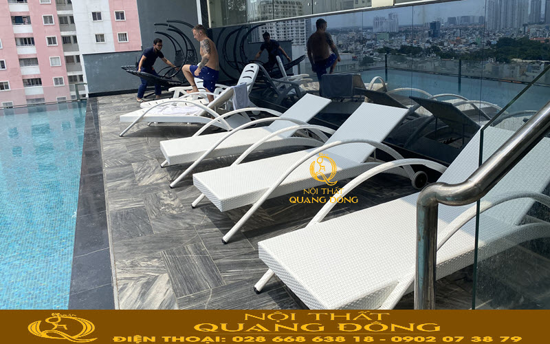 Ghế nằm thư giãn tắm nắng cho hồ bơi, mẫu ghế nằm hồ bơi QD-252 màu trắng tinh khiết
