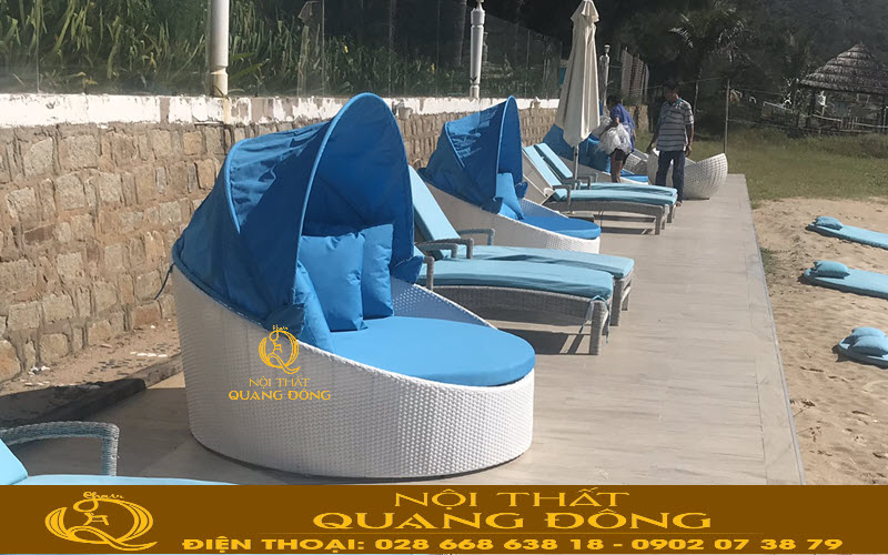 Giường tắm nắng mây nhựa bền bỉ ở không gian ngoài trời