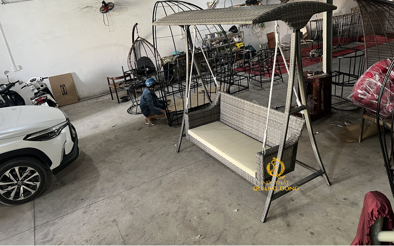 Xích đu giả mây QD - 502 được sản xuất tại xưởng Nội Thất Quang Đông